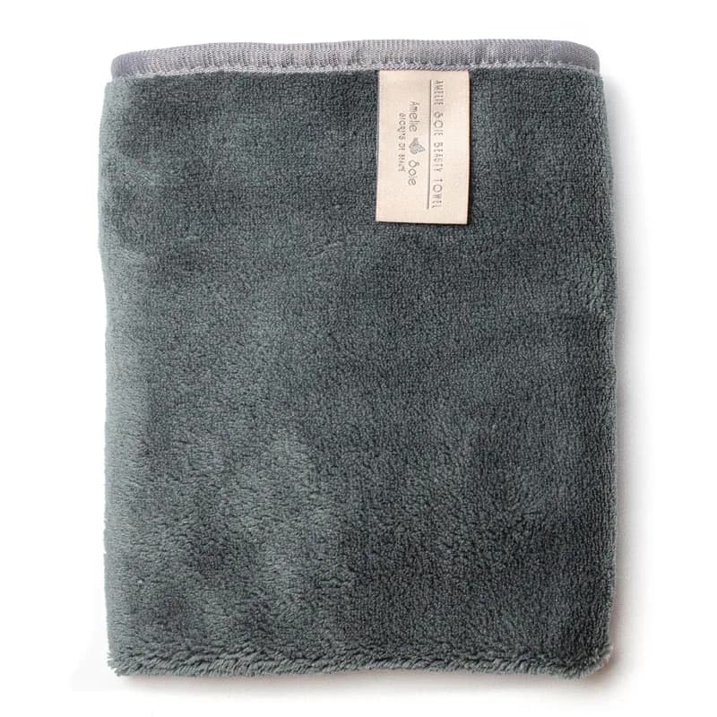 Amelie Soie Beauty Towel från Amelie Soie – köp hos Apotek Hjärtat