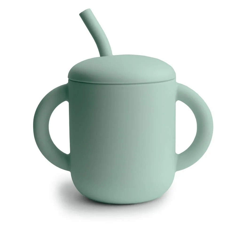Mushie Silicone Training Cup + Straw 175 ml Cambridge Blue från Mushie – köp hos Apotek Hjärtat