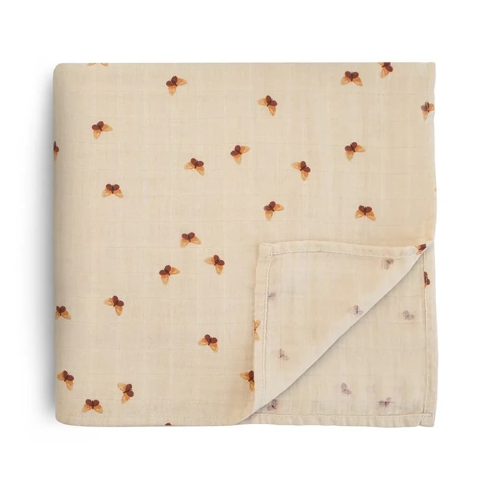 Mushie Muslin Swaddle Butterflies från Mushie – köp hos Apotek Hjärtat
