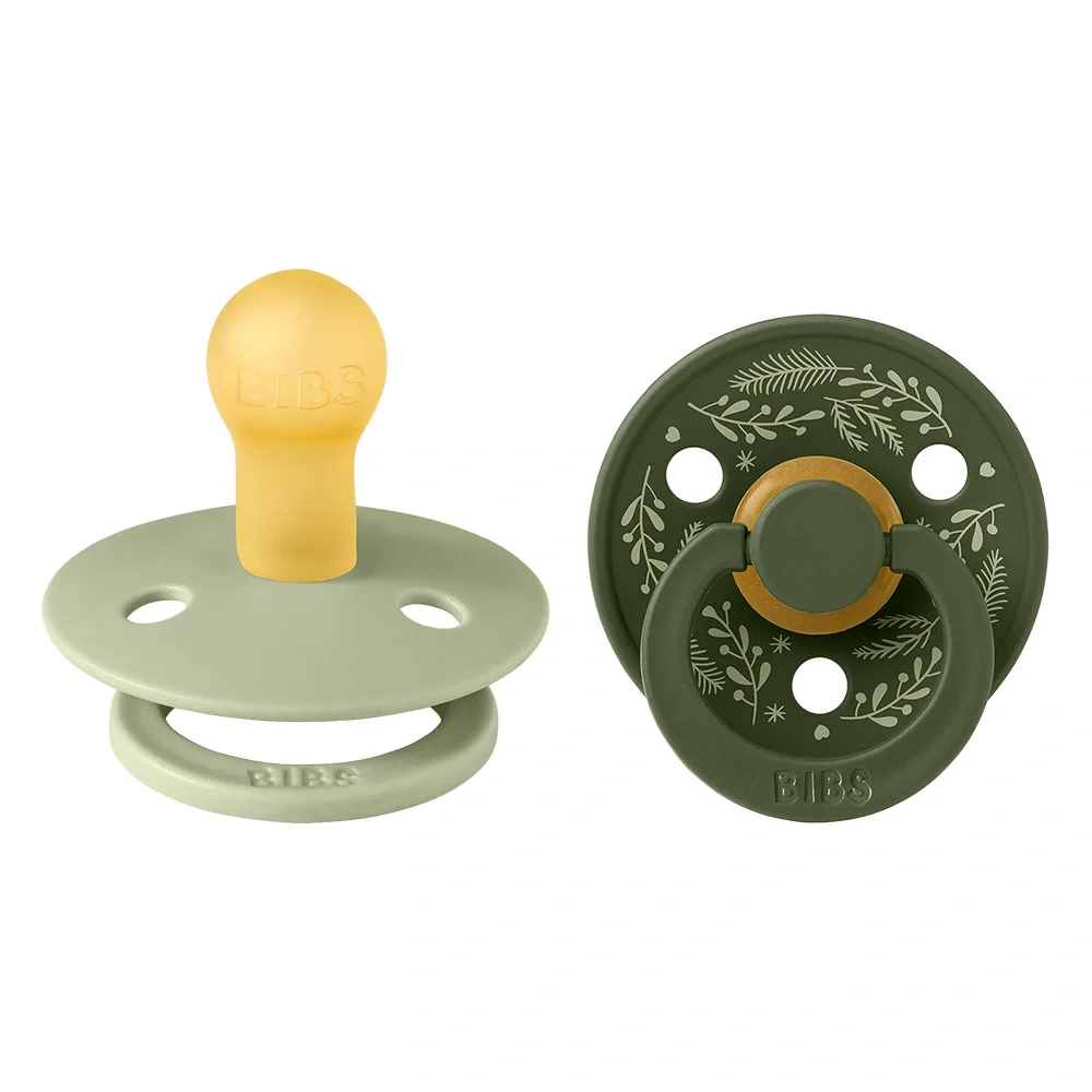 BIBS Pacifier Colour Holiday Leaf Latex Sage/Hunter Green 2 pack Size 1 från BIBS – köp hos Apotek Hjärtat