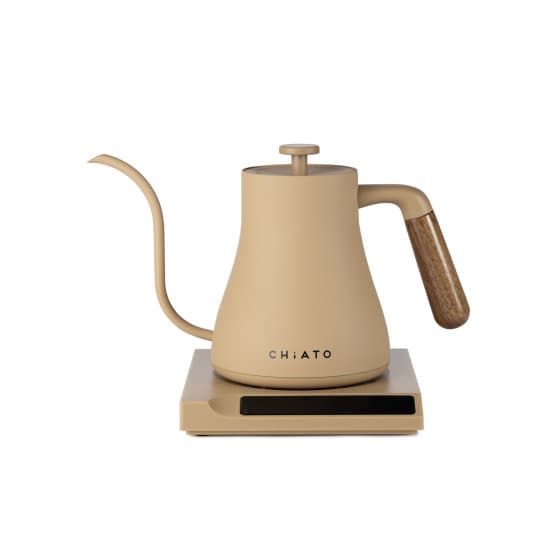 CHiATO flowPLAY Gooseneck Elektrisk vattenkokare, 0,6 l - Beige från Chiato – köp hos Coffee Friend