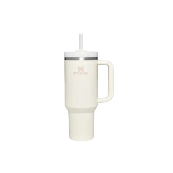 Mugg Stanley Quencher H2.0 Flowstate™ Cream, 1.2 l – från Stanley – 570 kr – hos Coffee Friend