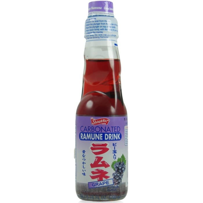Shirakiku Ramune Drink Vindruva 20cl – från Ramune – 27 kr – hos Delitea
