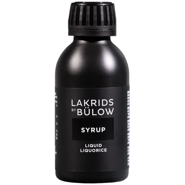 Lakrids by Bülow Liquorice Syrup Bottle 170g – från Lakrids by Bülow – 94 kr – hos Delitea