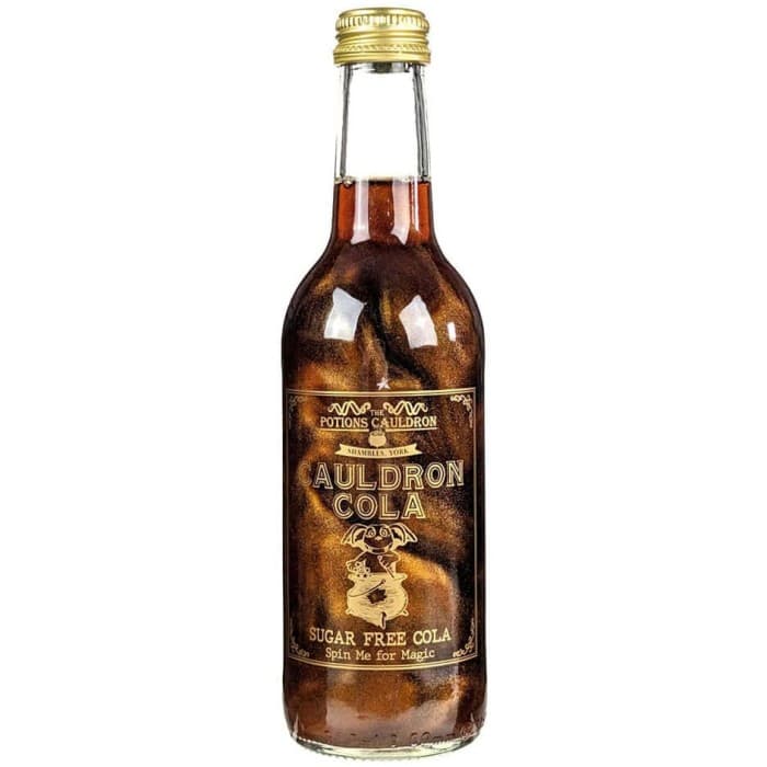 Potions Cauldron Sugar Free Cauldron Cola 330ml – från Potions Cauldron – 49 kr – hos Delitea