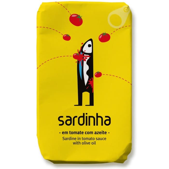 Sardinha Sardiner i Tomatsås & Olivolja 120g – från Sardinha – 47 kr – hos Delitea