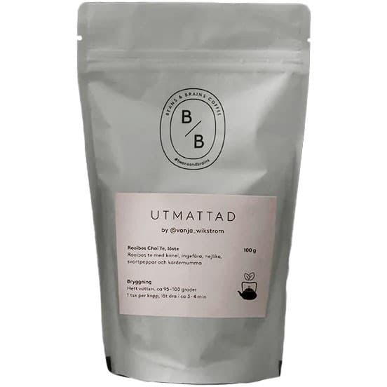 Svanfeldts Utmattad by Vanja Wikström Rooibos Chai 100g – från Svanfeldts Coffee – 99 kr – hos Delitea