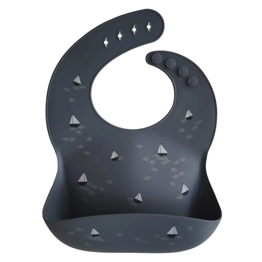 Mushie Silicone Bib Boat från Mushie – köp hos Apotek Hjärtat