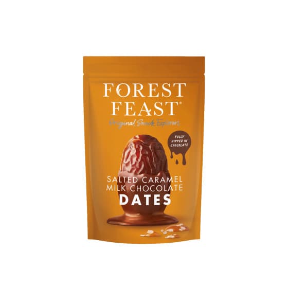 Forest Feast dadlar med salt karamell- och mjölkchokladtäcke, 140 g – från Forest Feast – 42 kr – hos Coffee Friend
