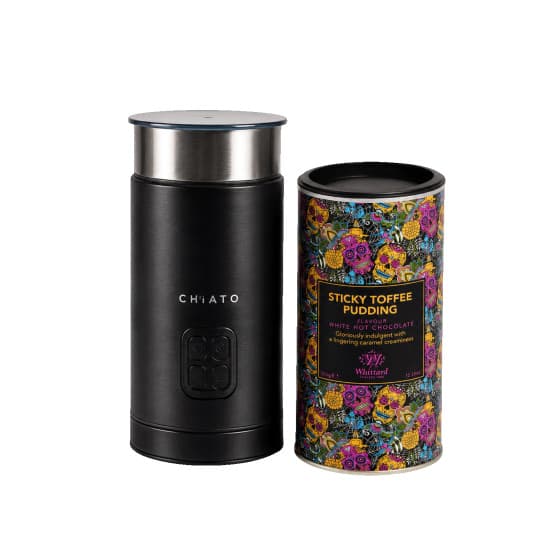 CHiATO milkPLAY mjölkskummare och Whittard of Chelsea Sticky Toffee Pudding varm choklad-set från Chiato – köp hos Coffee Friend