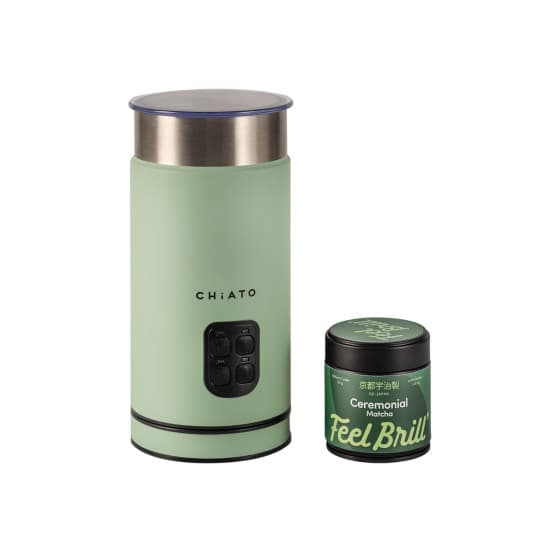 CHiATO milkPLAY mjölkskummare och Feel Brill ceremoniellt matcha-teset från Chiato – köp hos Coffee Friend