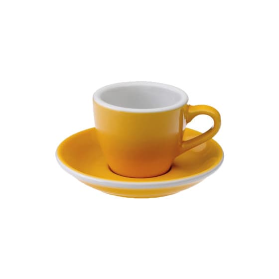 Espressokopp med ett underlägg Loveramics Egg Yellow, 80 ml – från Loveramics – 180 kr – hos Coffee Friend