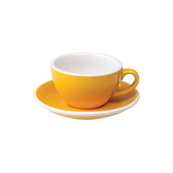 Cappuccino-kopp med ett underlägg Loveramics Egg Yellow, 200 ml – från Loveramics – 216 kr – hos Coffee Friend