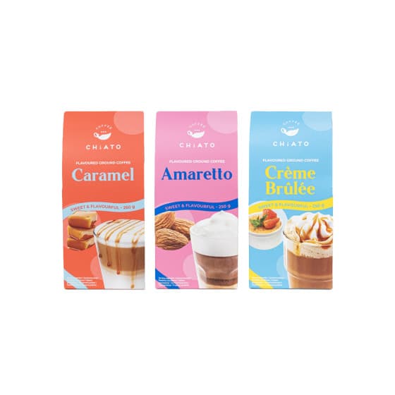 Malet kaffe uppsättning CHiATO Amaretto & Caramel & Crème Brûlée, 3 x 250 g – från Chiato – 225 kr – hos Coffee Friend