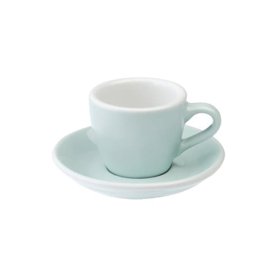 Espressokopp med ett underlägg Loveramics Egg River Blue – från Loveramics – 180 kr – hos Coffee Friend
