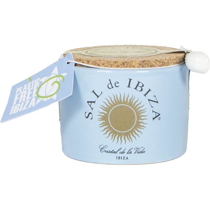 Sal de Ibiza Fleur de Sel Svart Vitlök ""Mar Blau"" Keramikbehållare 140g – från Sal de Ibiza – 319 kr – hos Delitea