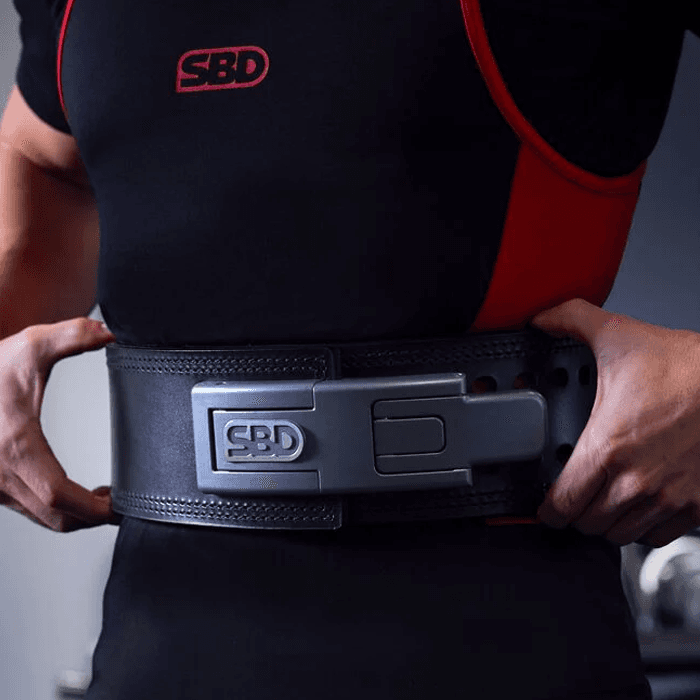 SBD Original Lyftarbälte 10mm Powerlifting Belt – från SBD Apparel – 3199 kr – hos Bodystore