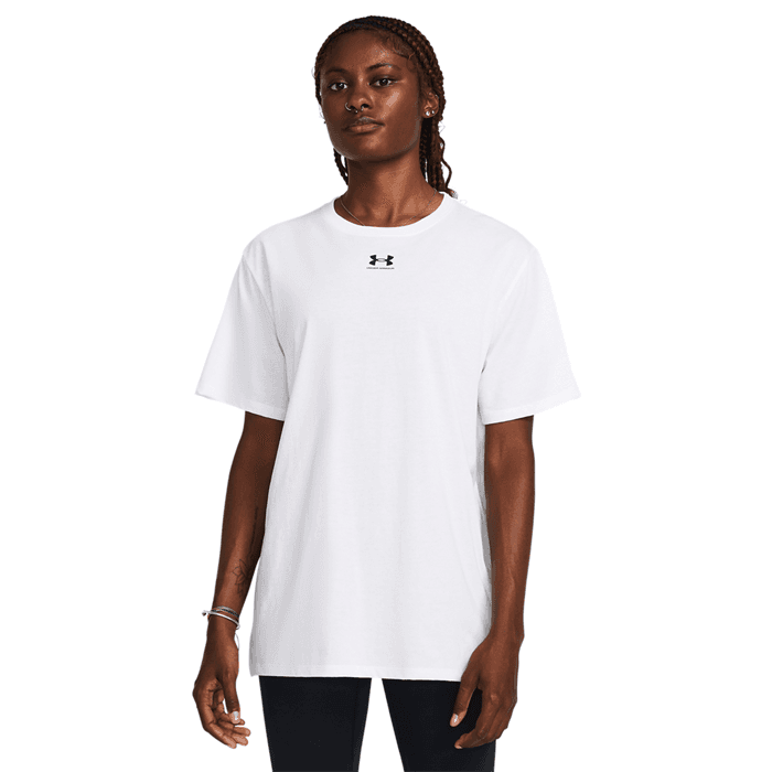 Campus Oversize T-shirt Vit – från Under Armour – 349 kr – hos Bodystore