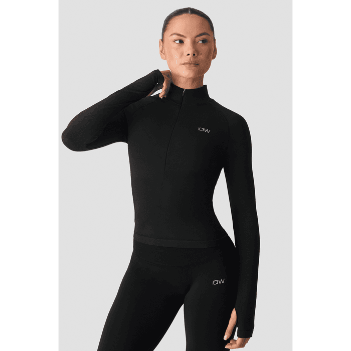 Smooth Seamless Långärmad Tröja med Dragkedja Svart – från ICANIWILL – 699 kr – hos Bodystore