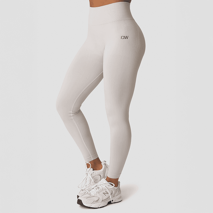Sculpt Tights Beige – från ICANIWILL – 799 kr – hos Bodystore