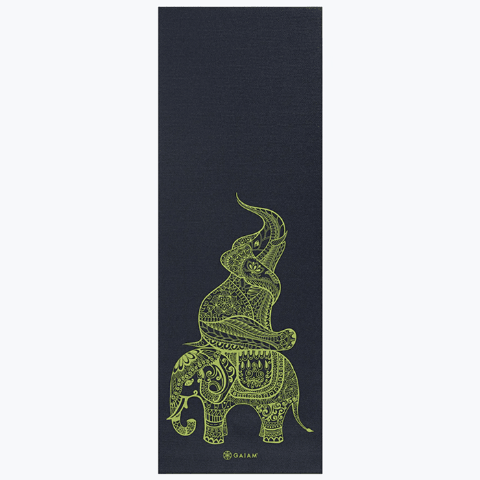 Yogamatta 6 mm Svart Gul – från Gaiam – 449 kr – hos Bodystore