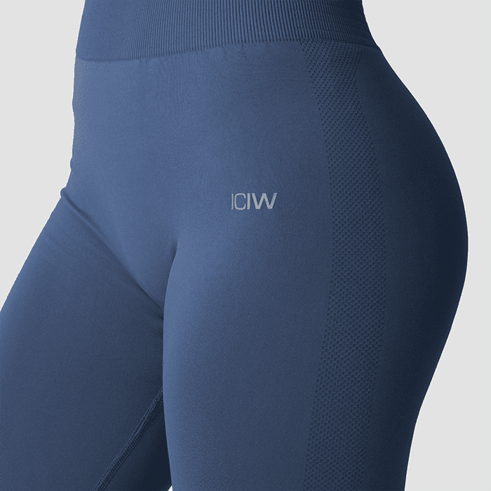 Define Seamless Tights, Dusty Twilight Blue – från ICANIWILL – 449 kr – hos Bodystore