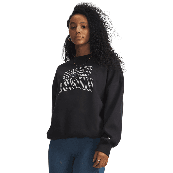 Rival Sweatshirt Varsity Svart – från Under Armour – 599 kr – hos Bodystore