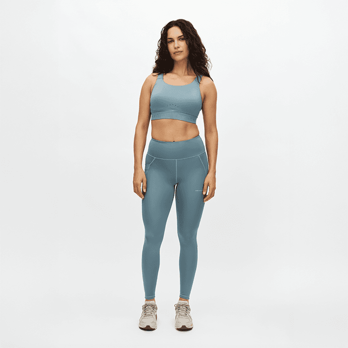 Flattering Tights Blå – från Röhnisch – 699 kr – hos Bodystore