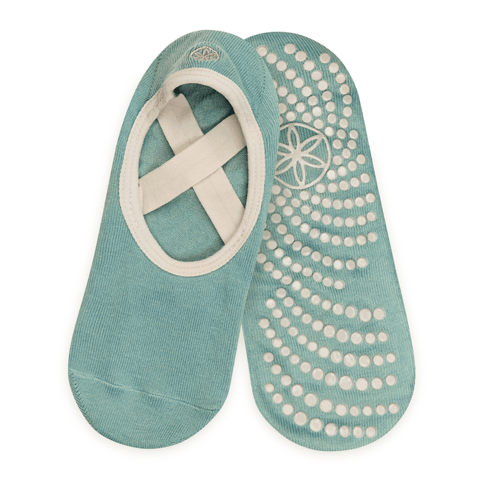 Grippy Yoga-Barre Socks Iceberg Dawn S/M – från Gaiam – 149 kr – hos Bodystore