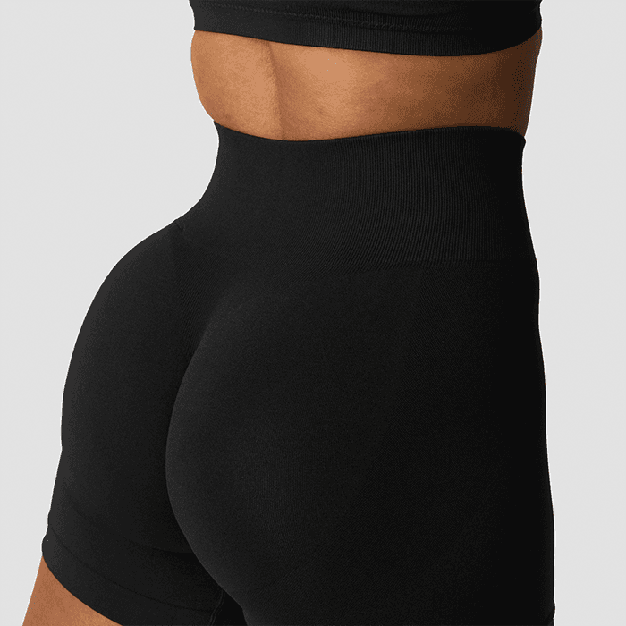 Smooth Midi Shorts Svart – från ICANIWILL – 499 kr – hos Bodystore