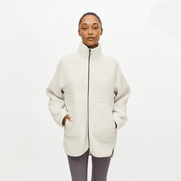 Cloud Jacka Beige från Röhnisch – köp hos Bodystore