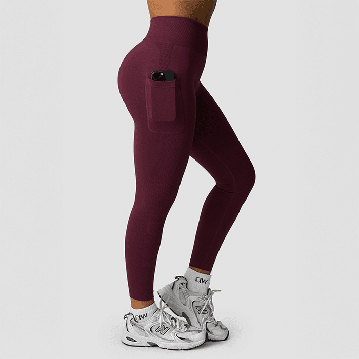 Define Seamless Pocket Tights, Dark Mahogany – från ICANIWILL – 524 kr – hos Bodystore