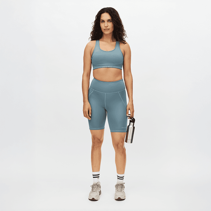 Flattering Cykeltights Blå – från Röhnisch – 549 kr – hos Bodystore