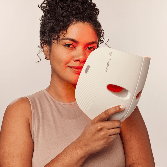 Therabody TheraFace Mask – från TheraBody – 6999 kr – hos Bodystore