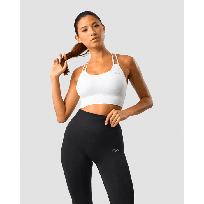 Define Seamless Sports Bra Vit – från ICANIWILL – 399 kr – hos Bodystore