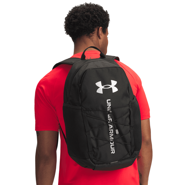 Hustle Sport 6.0 Ryggsäck Svart – från Under Armour – 549 kr – hos Bodystore