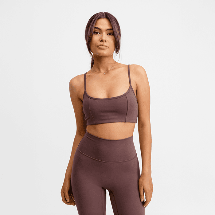 Sport-Bh Ljuslila – från Drop of Mindfulness – 299 kr – hos Bodystore