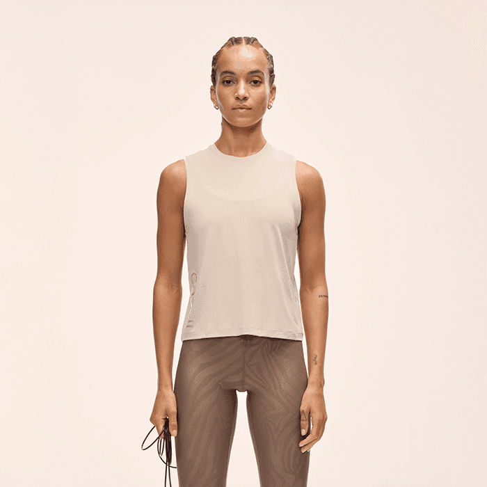 Graphic Linne Vit – från Casall Sportswear – 549 kr – hos Bodystore